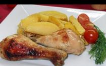 مرغ در کفیر با سیب زمینی، پخته شده در فر دستور العمل باورنکردنی برای مرغ با قارچ و پنیر