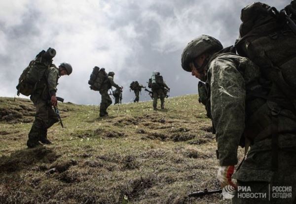 МО сообщило, что военнослужащие из 13 стран совершат восхождение на Эльбрус